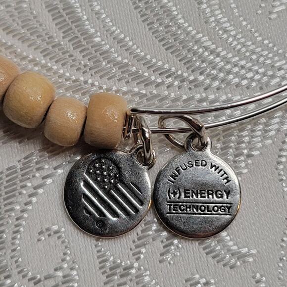 Alex and Ani Women's Bracelet Tan Beige Beaded Energy Heart Flag Patriotic Boho - Picture 2 of 5